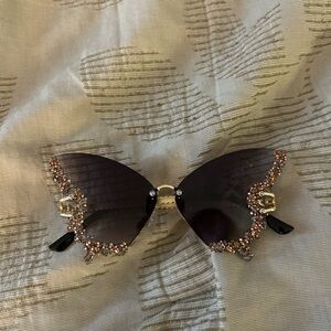Elegant Butterfly Sunglasses with Pink Rhinestone Accents